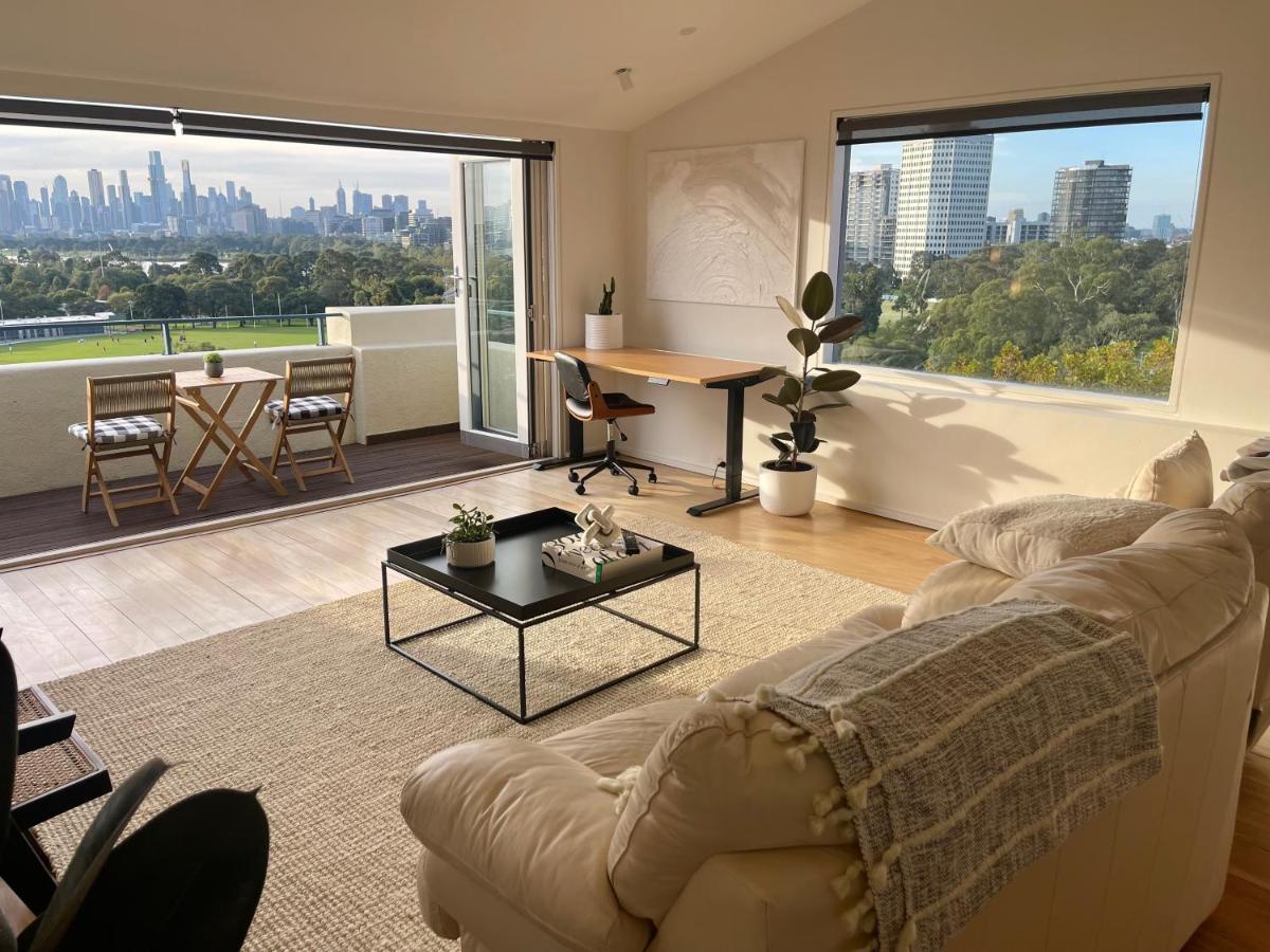 Spectacular Views Over Albert Park 멜번 외부 사진