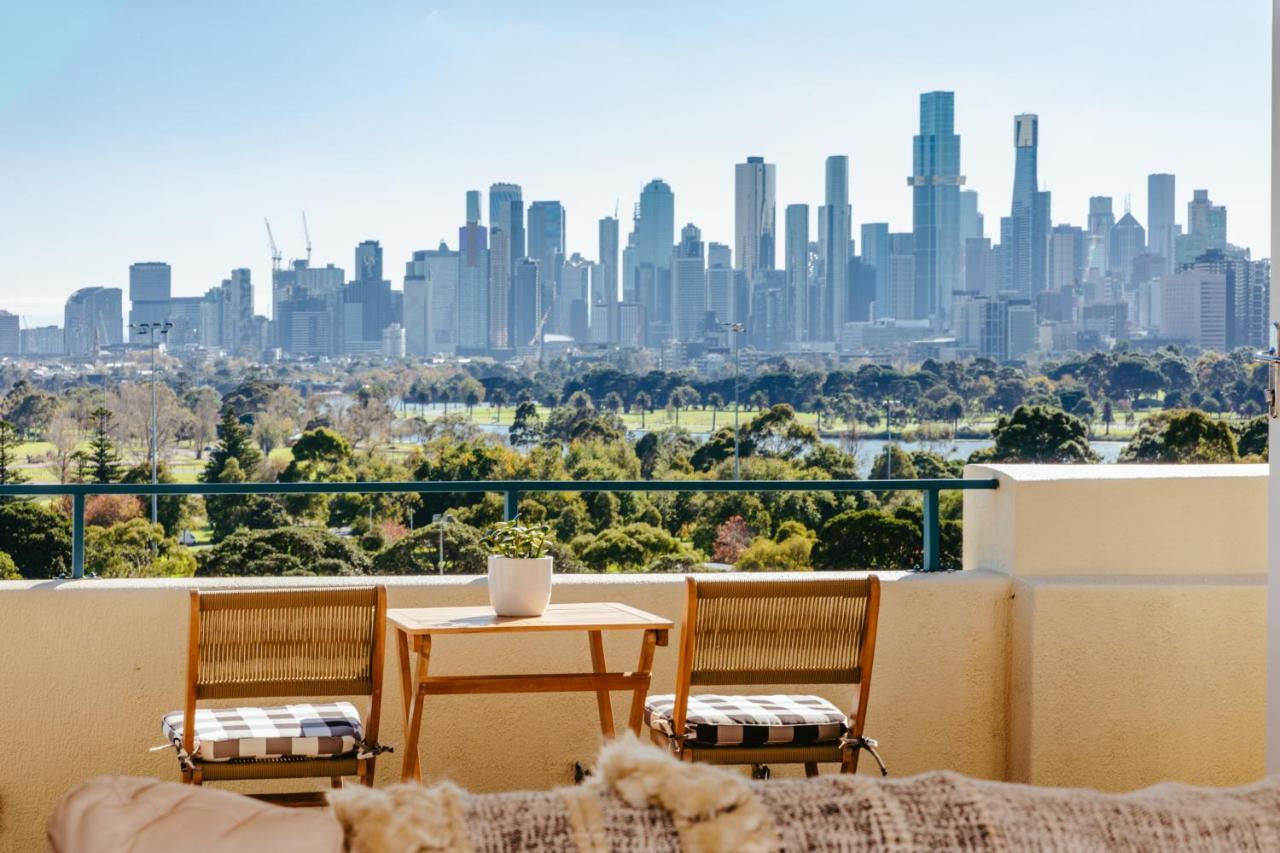 Spectacular Views Over Albert Park 멜번 외부 사진